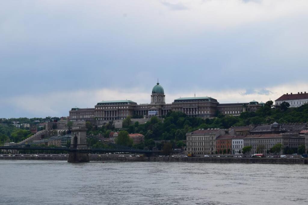 Cosy Just Next To Parliament Apartman Budapest